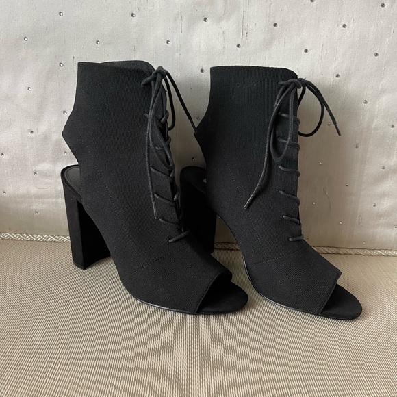 Steve Madden Open-Toe Block Tie Heels - Picture 4 of 7